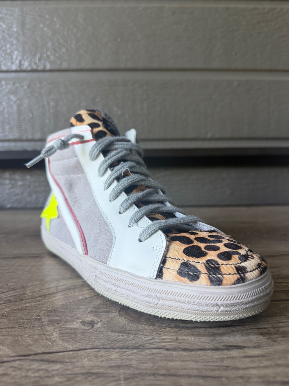 Golden Goose Women's White and Silver Sneakers size 38 - Picture 2 of 12